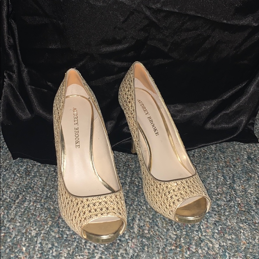 Beautiful silver and gold heels